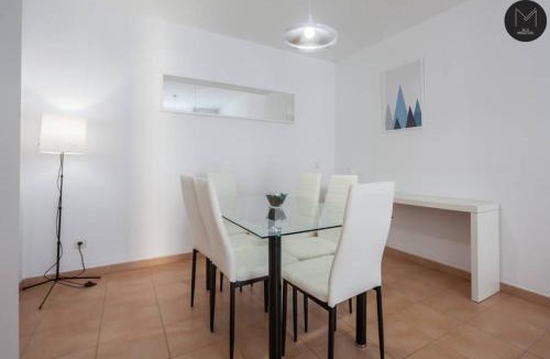 Dos Hermanas House | Villa Marquesado