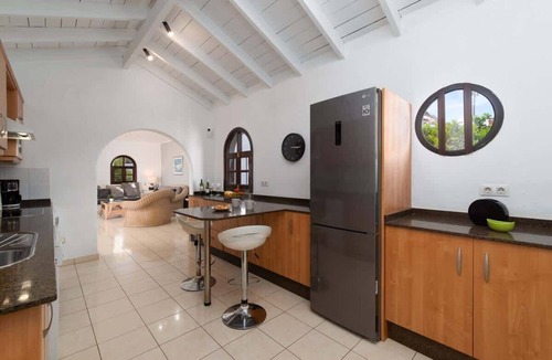 Playa Blanca Villa | Villa Michelle | Town & Pool by Villas Now