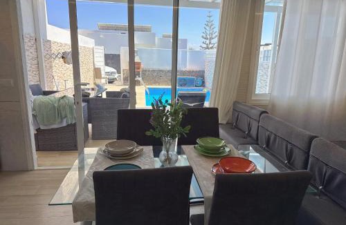 Playa Blanca Apartment | Villa Mike & Villa Angela