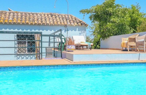 Arahal Villa | Villa Moral Marchena by Ruralidays
