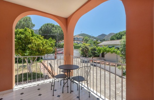 Pinos de Alhaurin Villa | Villa 'Nature Pinos De Alhaurin' with Mountain View, Wi-Fi and Air Conditioning