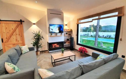 Arcos de la Frontera Villa | VILLA OASIS | Casa Rural ideal Familias y grupos