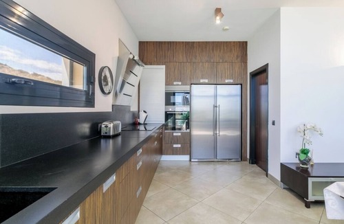El Campello Villa | Villa Olivia with beautiful views to the sea and the coast!