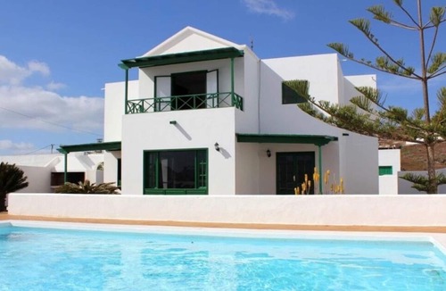 Soo House | Villa Paraíso, magnificent retreat for groups and families