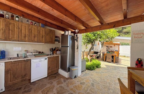Urbanitzacio la Fustera Villa | Villa Peonia Summary: