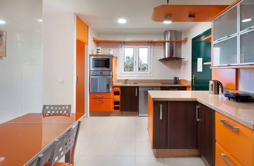 Velez-Malaga Villa | Villa 'Pepa' with Sea Views, Heated Pool, and Wi-Fi