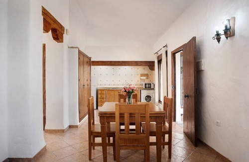 Conil de la Frontera Villa | Villa Perez Zara 2 with Pool, Garden & Wi-Fi