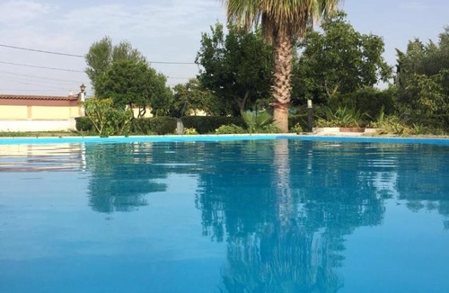Dos Hermanas House | Villa pilonga