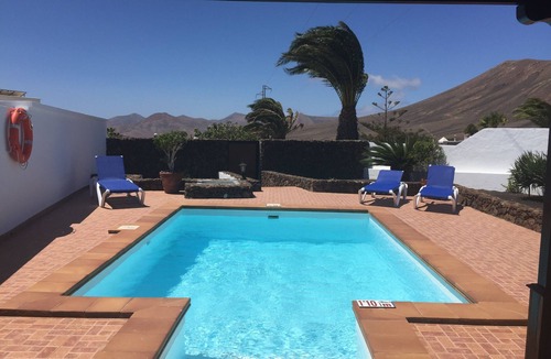 Macher Villa | Villa - private heated pool , 5 minute drive to Puerto del Carmen