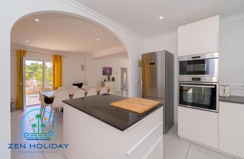 Llano de los Pastores Villa | Villa Reyets 4 bed 3 bath Private Pool