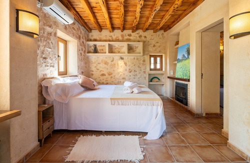 Sant Josep de sa Talaia Villa | Villa 'Sa Païssa De Cala Carbó' with Sea View, Wi-Fi and Air Conditioning