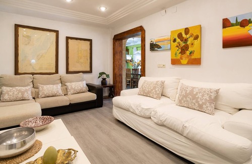 Elche Villa | Villa 'Santos Village' with Pool & Wi-Fi