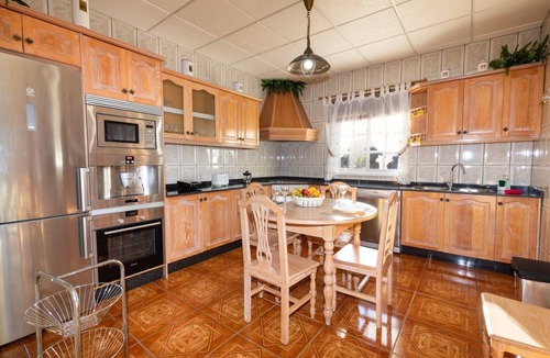 Tuineje Villa | VILLA SARA… Spectacular and relaxing villa with barbecue pool and gym