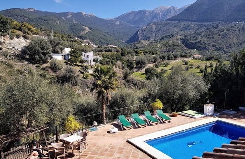Los Cortijillos Villa | Villa 'Siempre Verde' with Mountain View, Pool & Wi-Fi