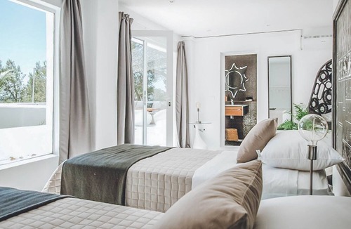 Can Furnet Villa | Villa Una - Five Bedroom Villa, Sleeps 10