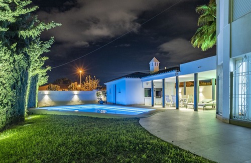 Mutxamel Villa | Villa Uvarovita