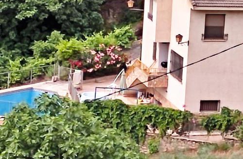 Ayna House | Villa Virtudes Ayna