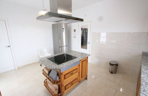 Mutxamel House | Villa with a large private swimming pool and panoramic coast views!