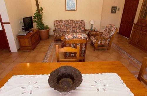 Castillo Caleta de Fuste Villa | Villa with private pool, barbecue, next the Sea