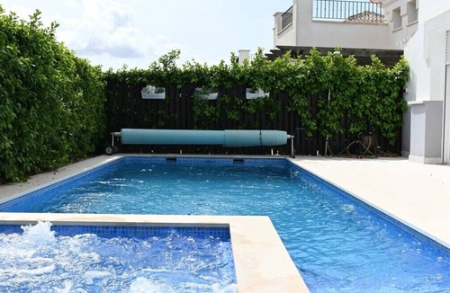 Roldan Villa | Villa with private pool and jacuzzi - EN10LT