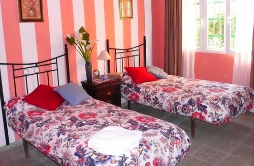 Dos Hermanas House | Villa with private pool and 1000 m2 of gardens and orange