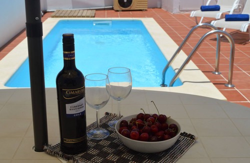 Castillo Caleta de Fuste Villa | Villa with Private Heated Pool. Short walk to child friendly Beach/Town Center
