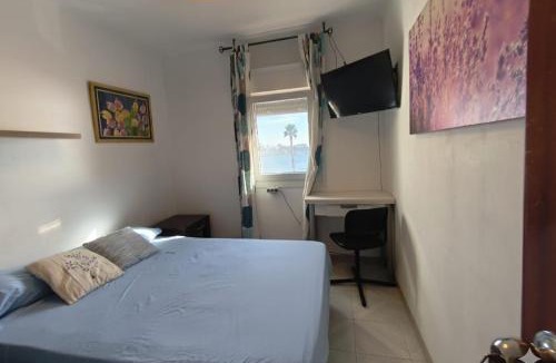 La Linea de la Concepcion House | Vistas a 3 Países y 2 Continentes - 1ª Linea de Playa - 5 min Gibraltar - E-Scooter Gratis