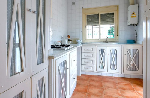 Castilblanco de los Arroyos House | Welcome to this wonderful vacation home with private pool and garden.