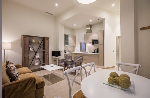 El Arenal Hotel | Welldone Cathedral Suites