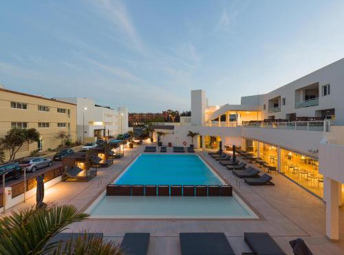 001 HIGOS BEACH BOUTIQUE Singular Hotel Residence