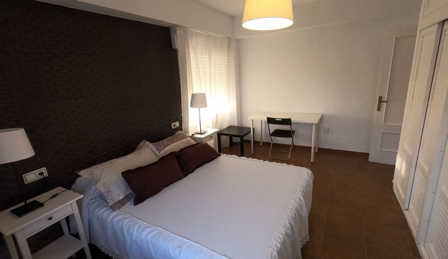 2 bedroom apartment 50 meters from the beach