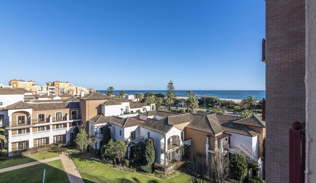 3-bedroom Apartment With Pool
