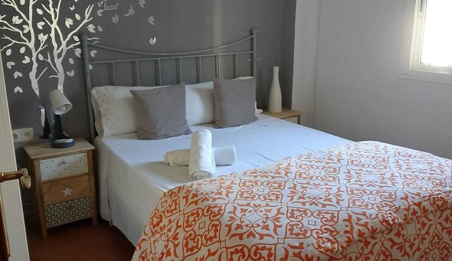 3 bedroom house with air conditioning 5 minutes from Santa Justa