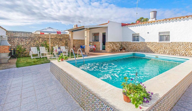 3 bedroom stunning home in Peñaflor