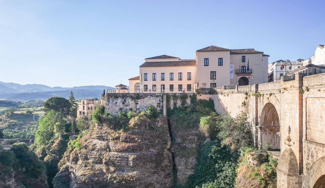4 bedroom accommodation in Jubrique