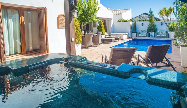 7 bedroom Villa for 15 ppl Heated pool, sauna, hot tub on El Valle Golf, Murcia