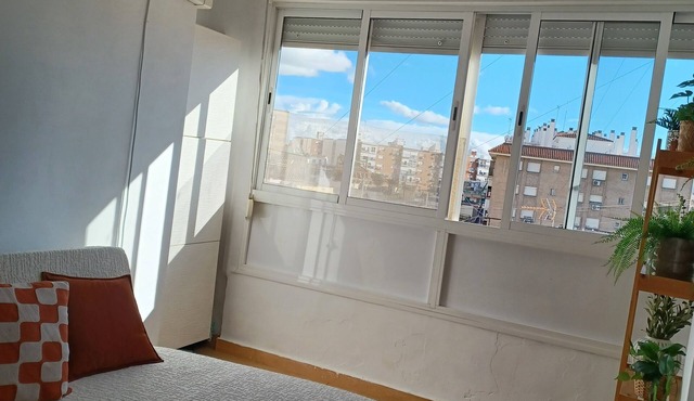 7 minutes from the center of Seville