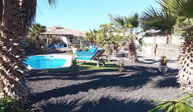 a 2 Minutes de Lajares Grande Maison Familiale Piscine bbq Wifi Fibre Parking