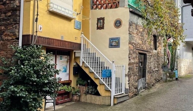 A home where you can enjoy Valdeorras, El Bierzo, or Las Medulas Natural Park,