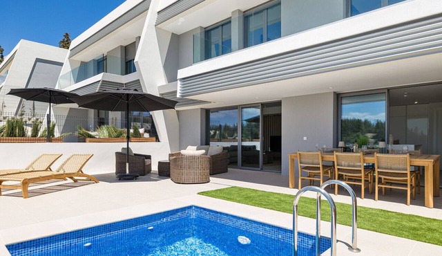 Adam | private pool - terrace - gym