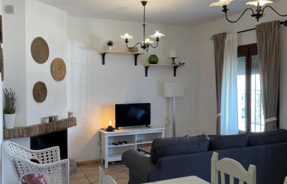 Agradable casa rural con chimenea en interior