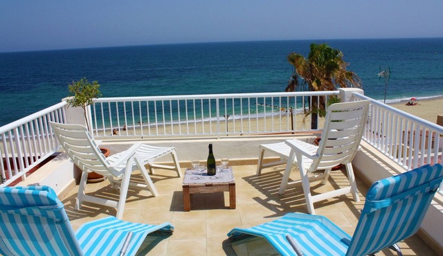 AguilasBeachhouse -Seaview- Mountains-Castle-2Terraces -Air-con-Parking-Wifi1GB