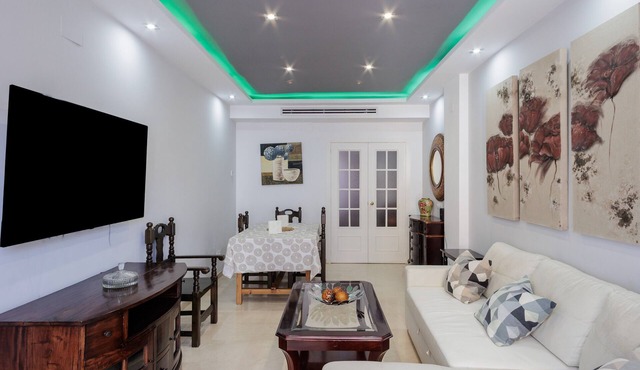 'Airport Palacio Congresos' Apartment with Wi-Fi and Air Conditioning