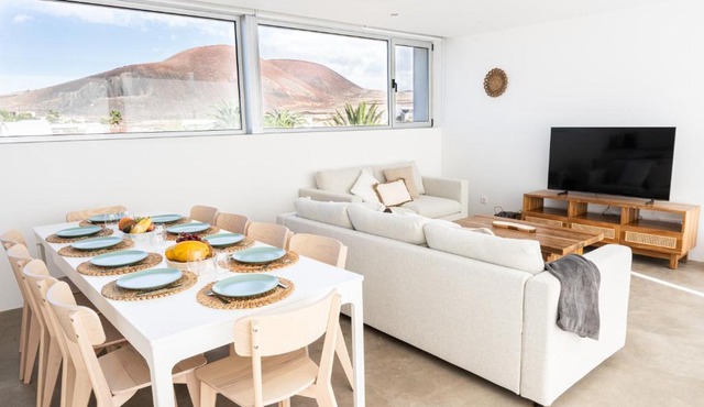 Almara House - Luxury Villa with Heated Pool