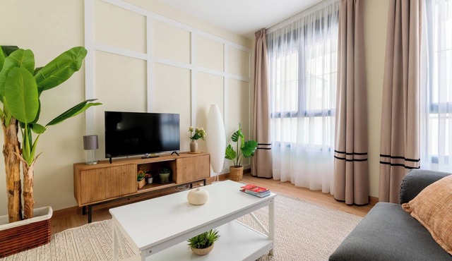 Almirante Espinosa. 2-bedrooms