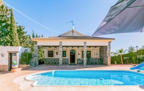 Amazing Home In Casariche