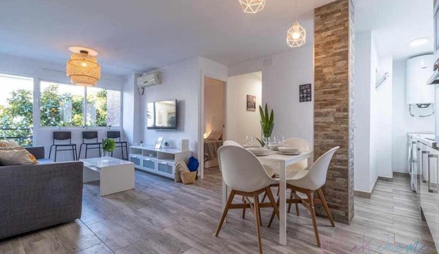 Apartamento 1 en Estadio Sevilla, 6 plazas y metro