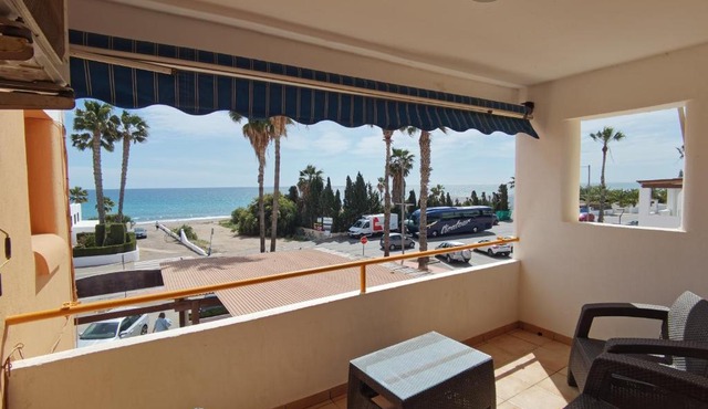 Apartamento El Palmeral 1ª línea