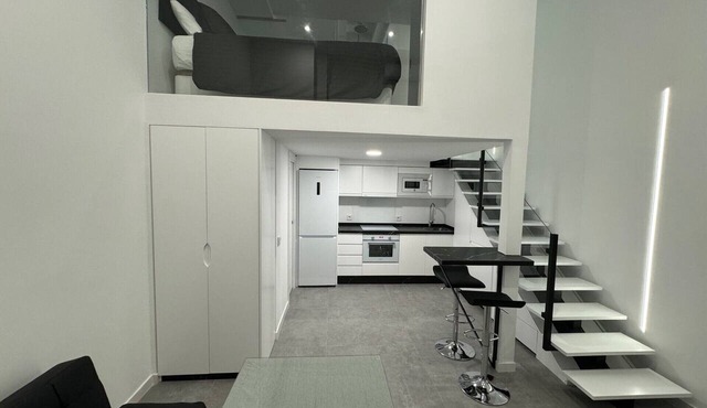 Apartamento Tipo Dúplex - NO SE Admiten Mascotas, NO Pets