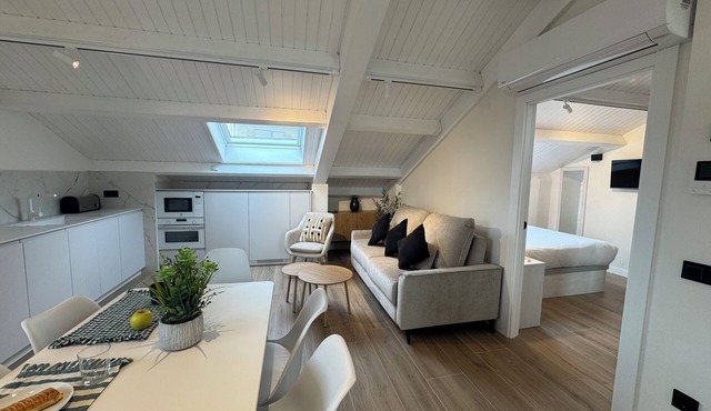 Apartamentos Prior by gaiarooms
